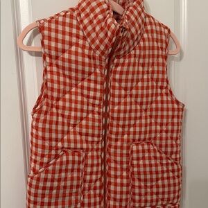 Women’s boutique large orange and cream checked quilted vest two front pockets